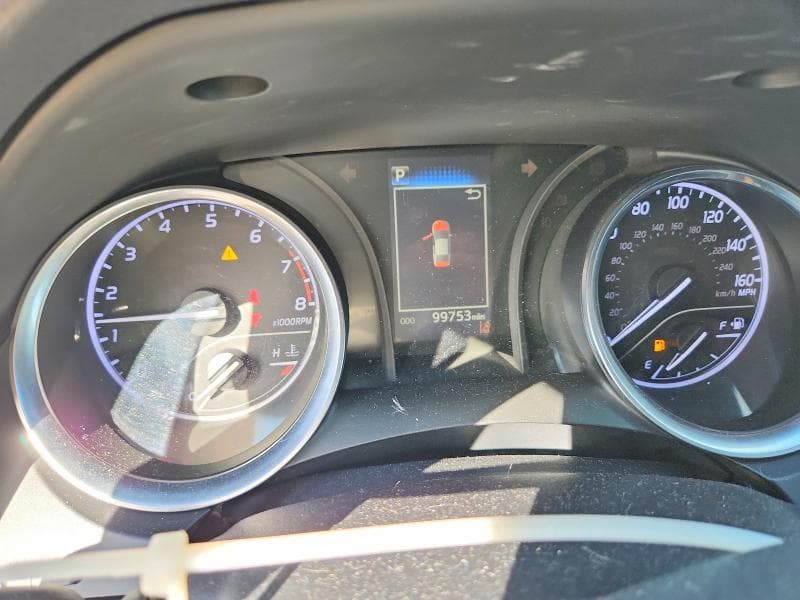 2018 TOYOTA CAMRY LE 9