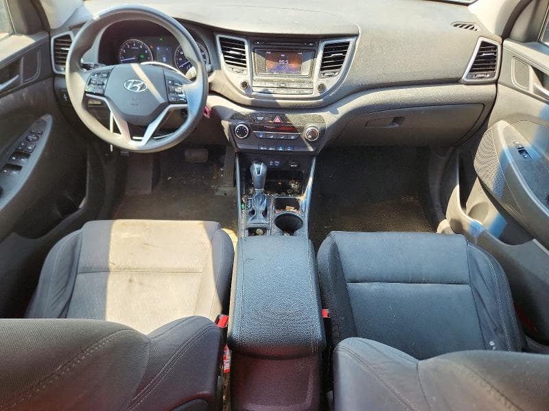 2017 HYUNDAI TUCSON SE 8