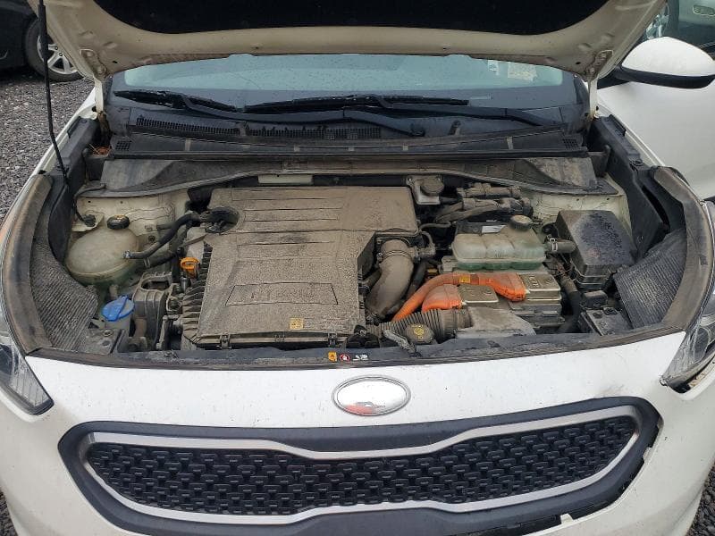 2019 KIA NIRO LX 11
