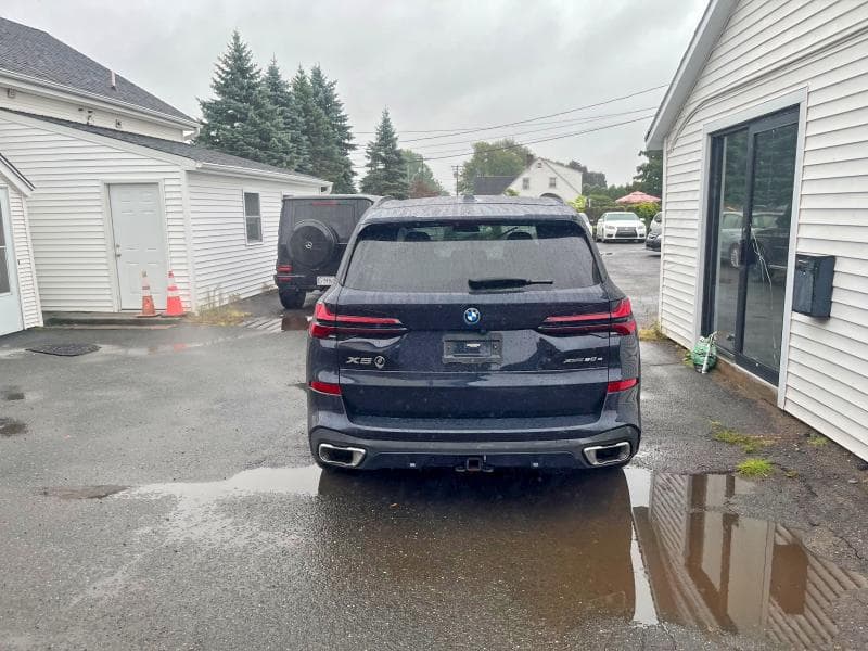 2024 BMW X5 XDRIVE50E 7