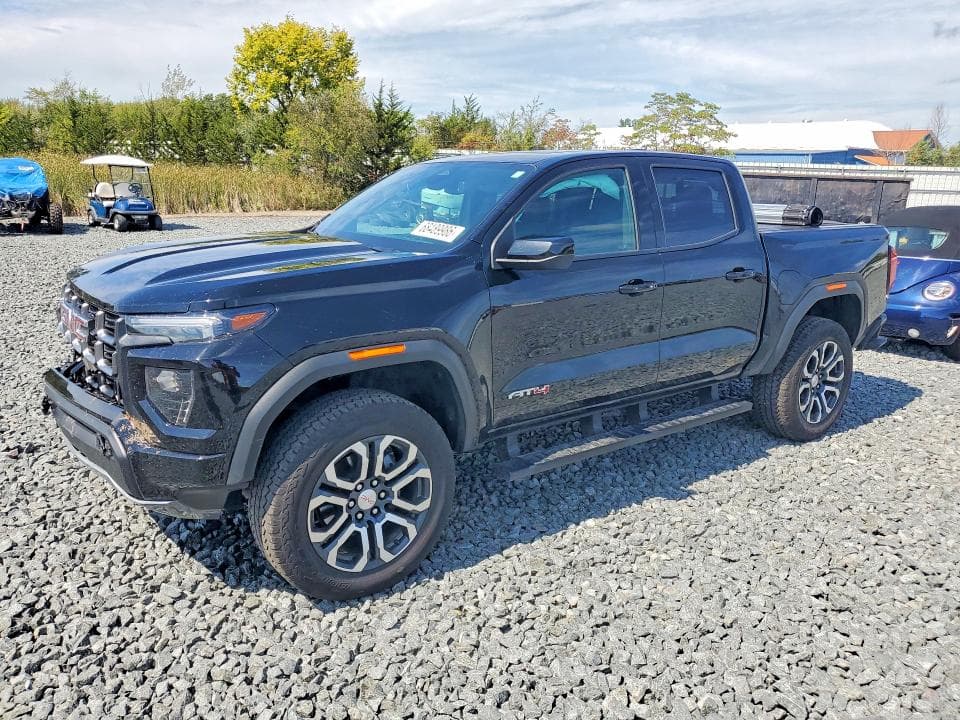 2024 GMC CANYON AT4