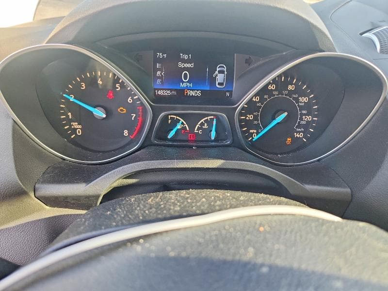 2017 FORD ESCAPE SE 9