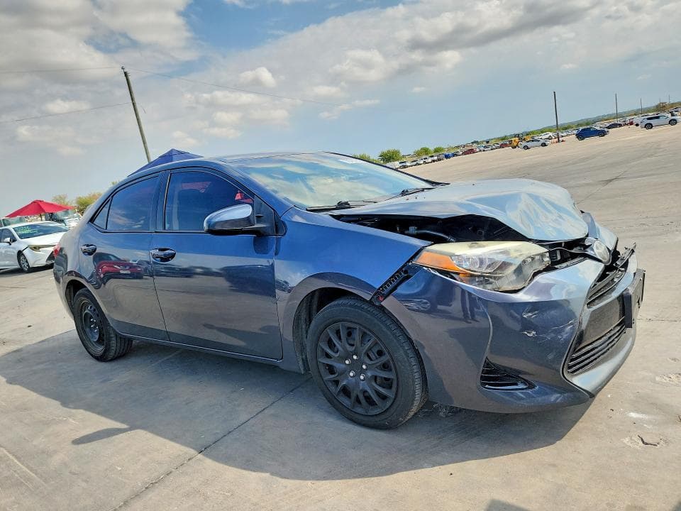 2017 TOYOTA COROLLA LE 4