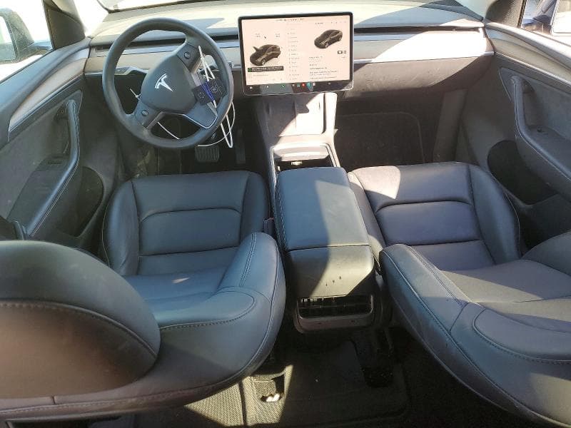 2023 TESLA MODEL Y 8