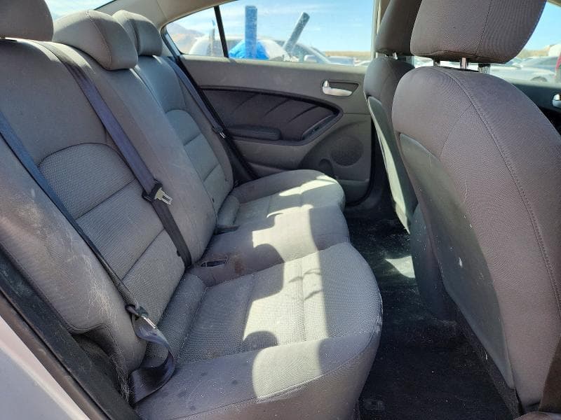 2017 KIA FORTE LX 10