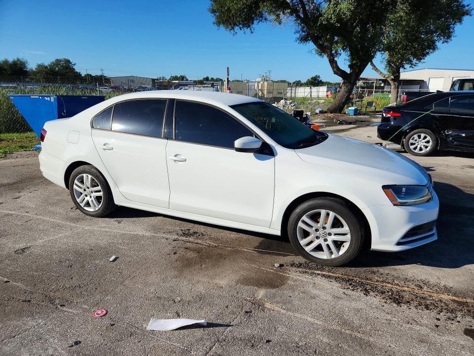2018 VOLKSWAGEN JETTA S 4
