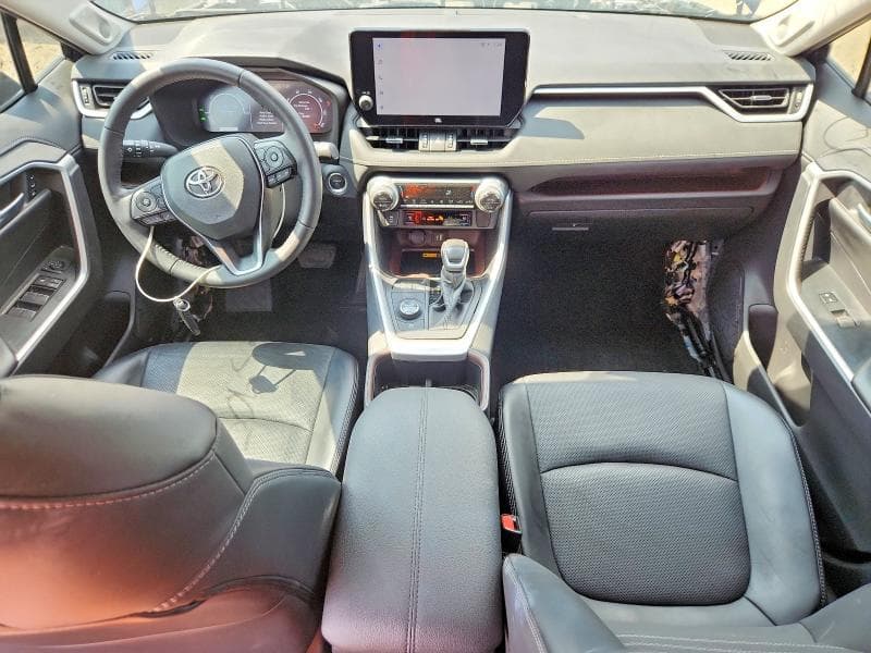 2024 TOYOTA RAV4 LIMITED 8