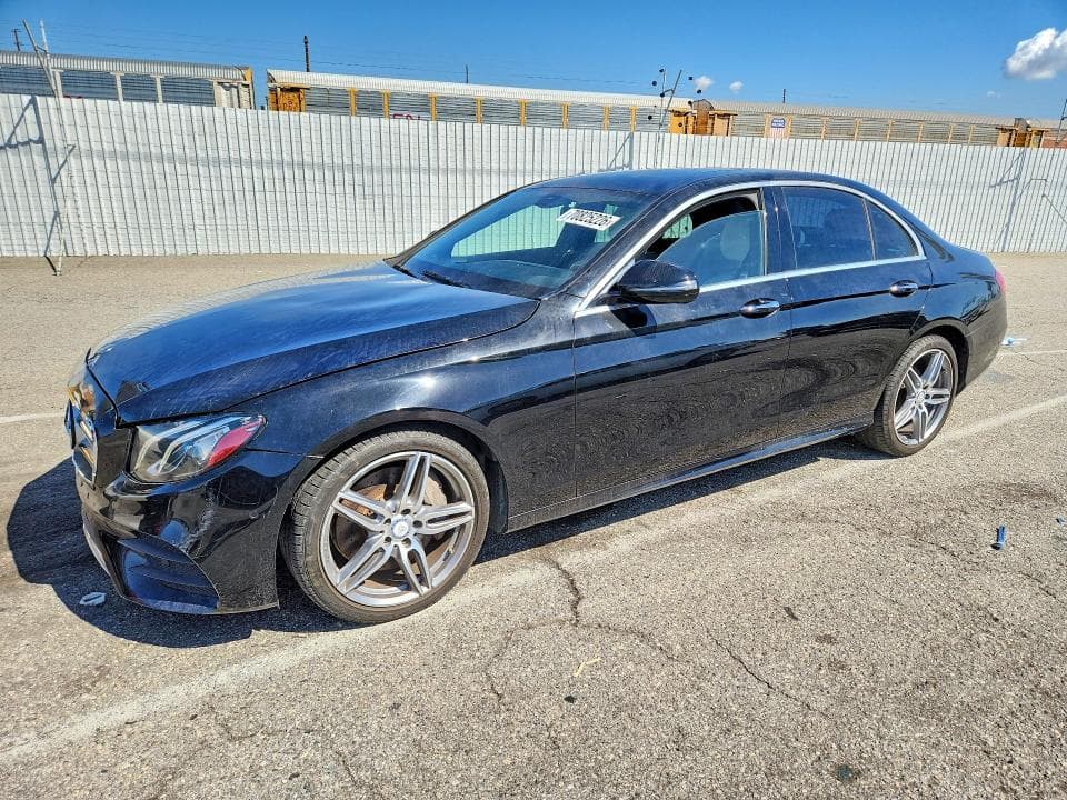 2017 MERCEDES-BENZ E 300 - 1