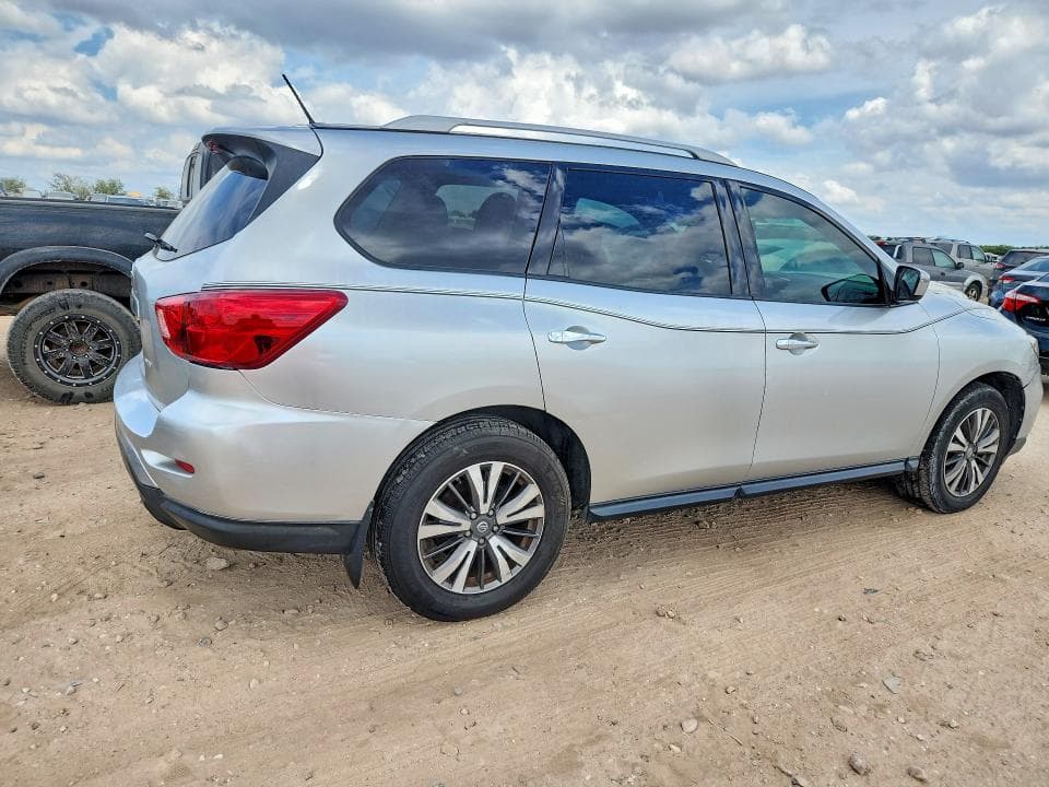 2017 NISSAN PATHFINDER S 3