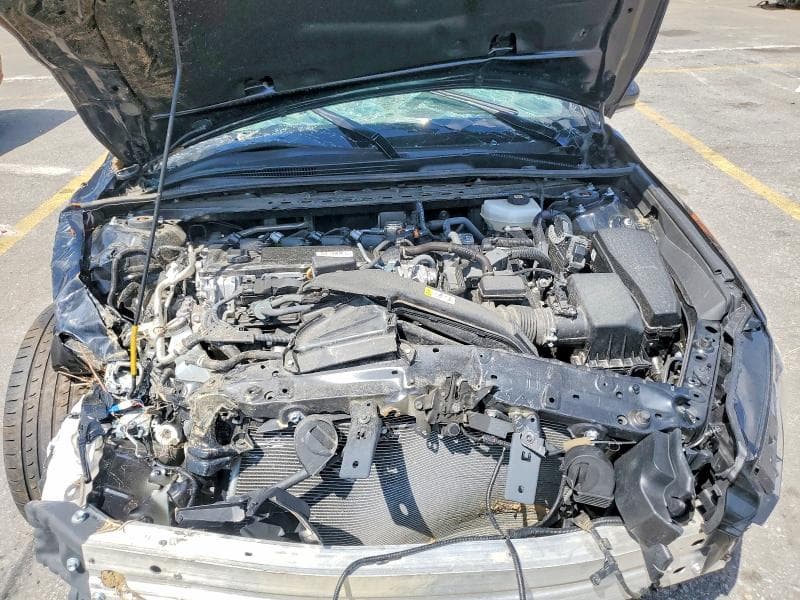 2025 TOYOTA CAMRY SE 11