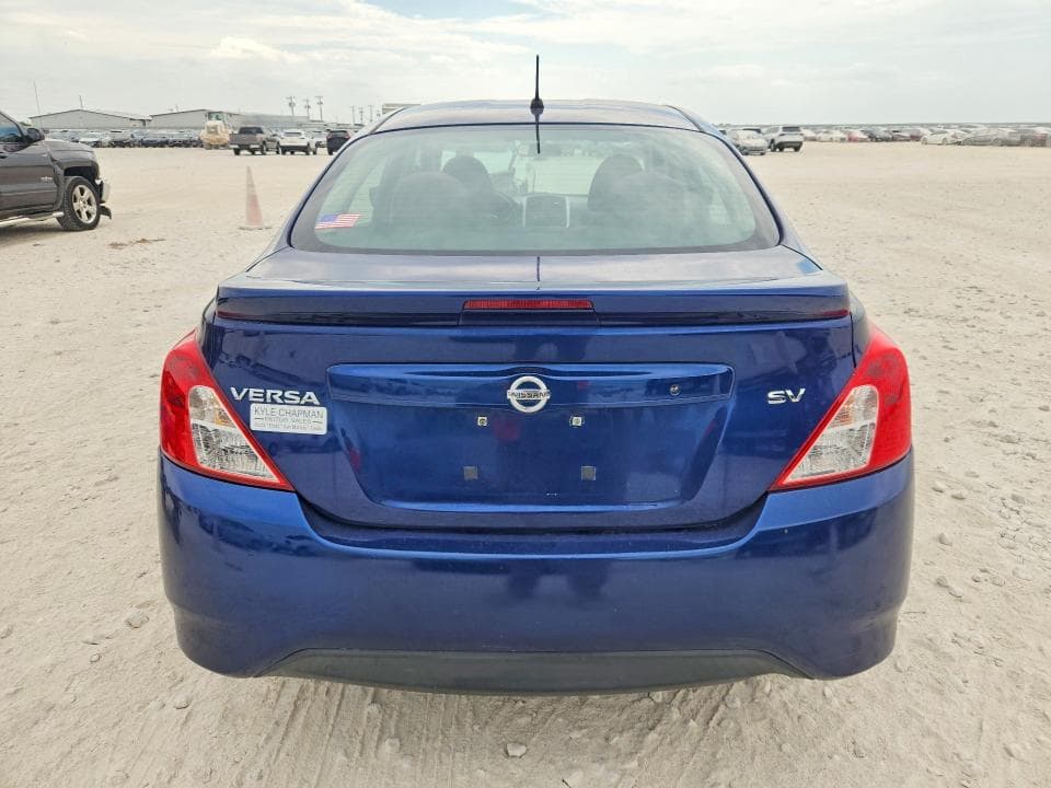 2018 NISSAN VERSA SV 6