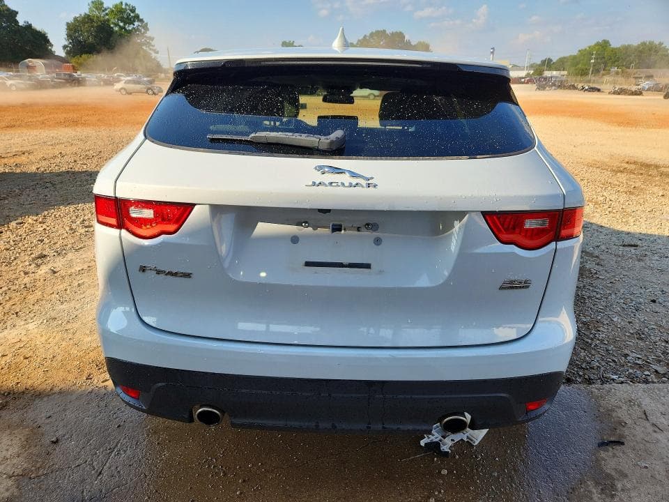 2017 JAGUAR F-PACE PRESTIGE 6
