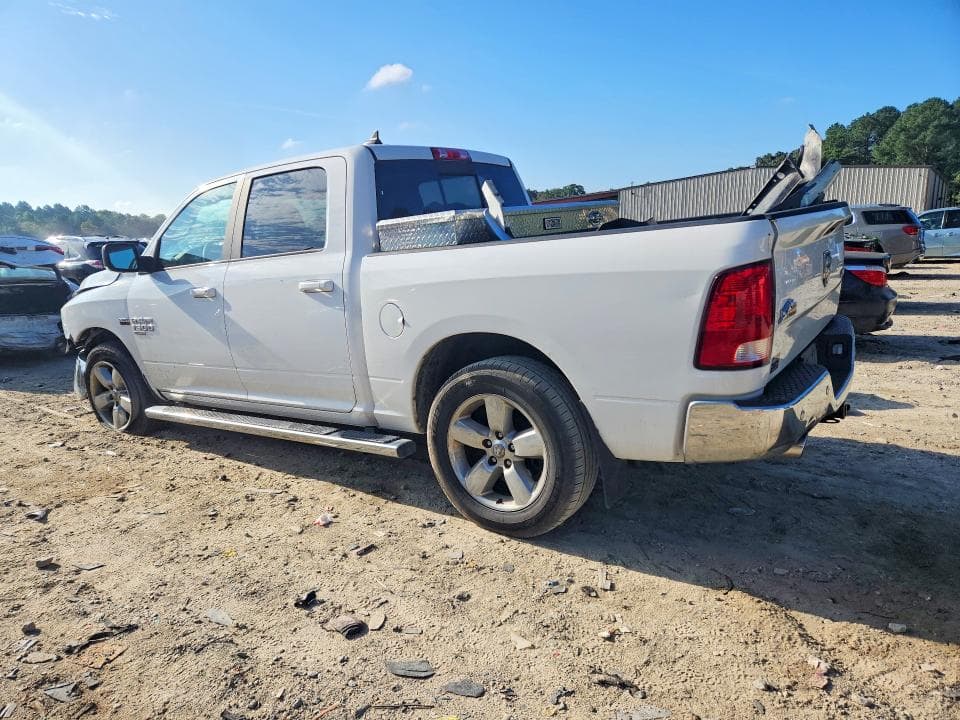 2019 RAM 1500 CLASSIC SLT 2