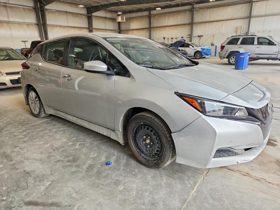 2023 NISSAN LEAF S 4