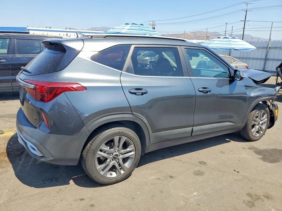 2023 KIA SELTOS S 3