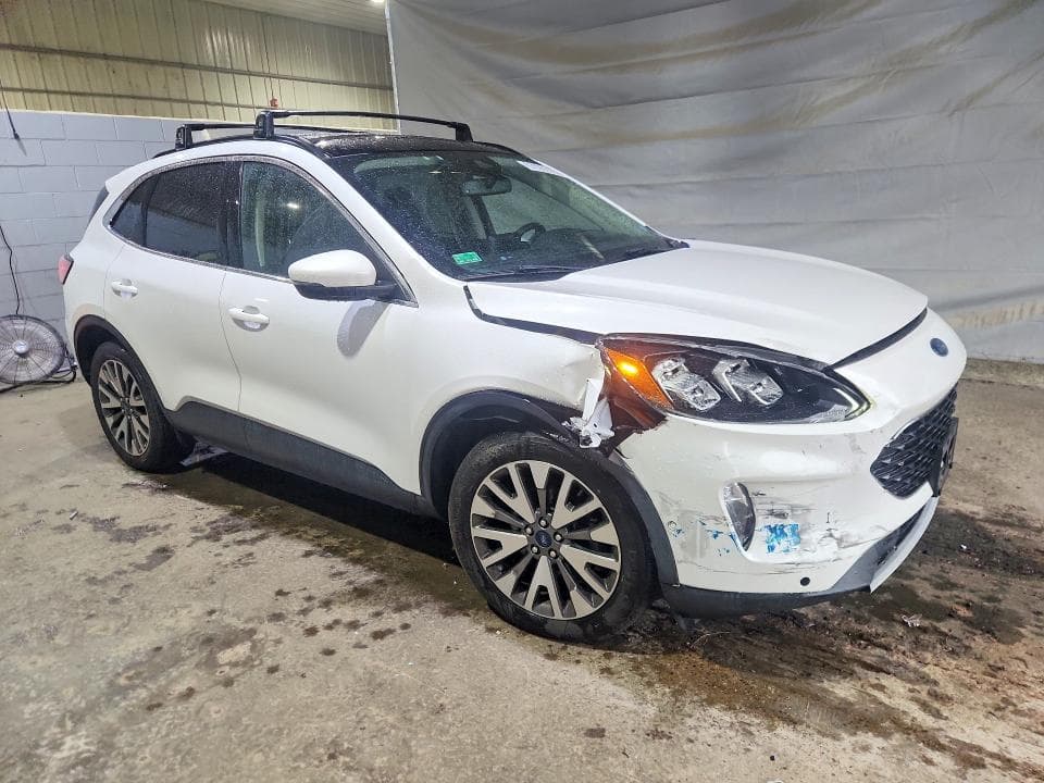2020 FORD ESCAPE TITANIUM 4