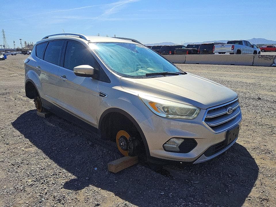 2017 FORD ESCAPE TITANIUM 4