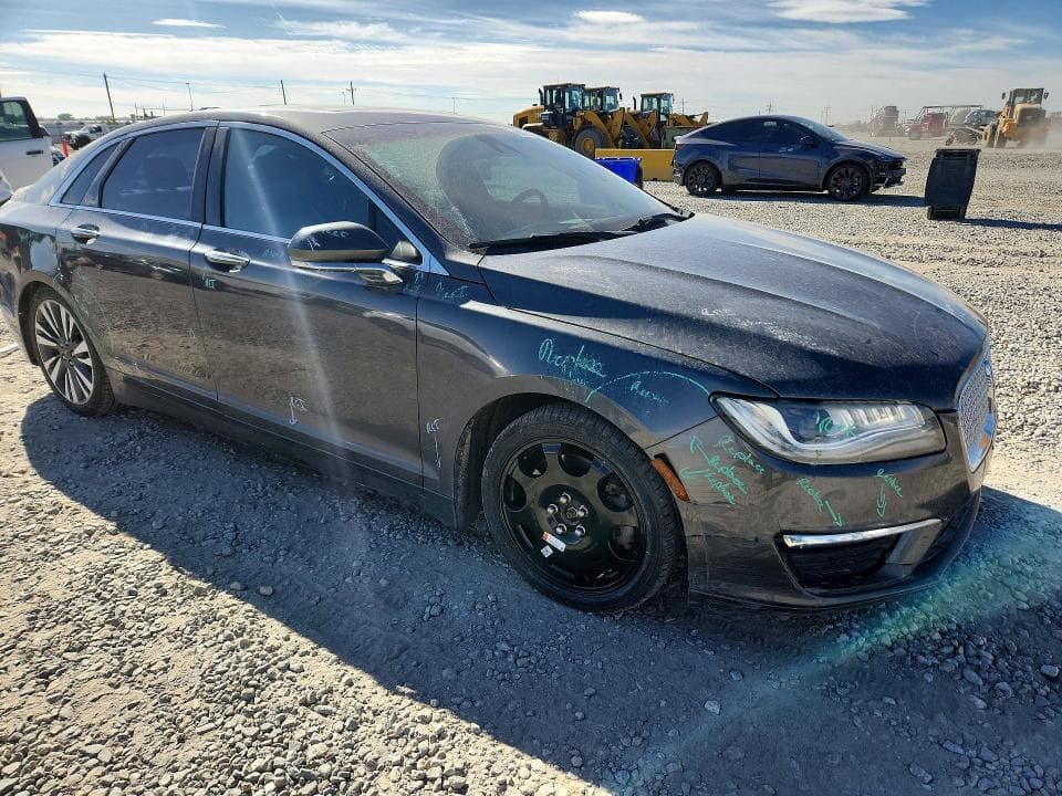 2017 LINCOLN MKZ RESERVE 4