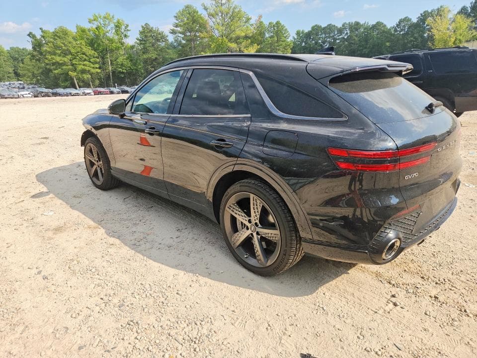 2024 GENESIS GV70 2.5T STANDARD 2