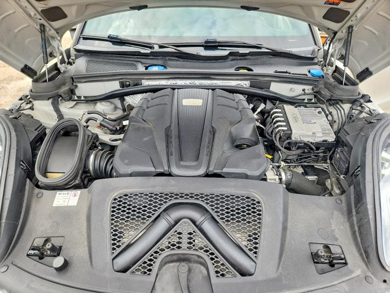2020 PORSCHE MACAN S 12