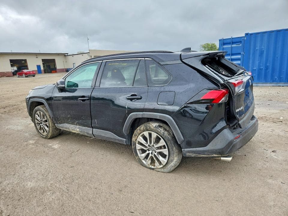 2019 TOYOTA RAV4 XLE PREMIUM 2