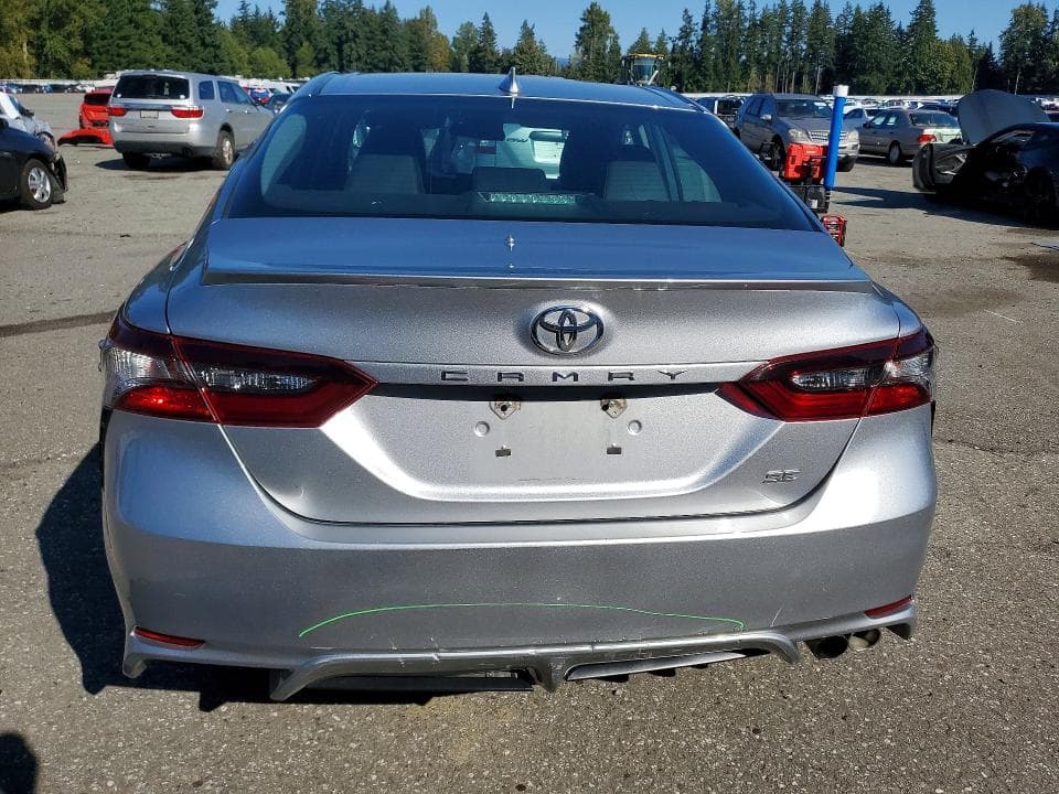 2021 TOYOTA CAMRY SE 6