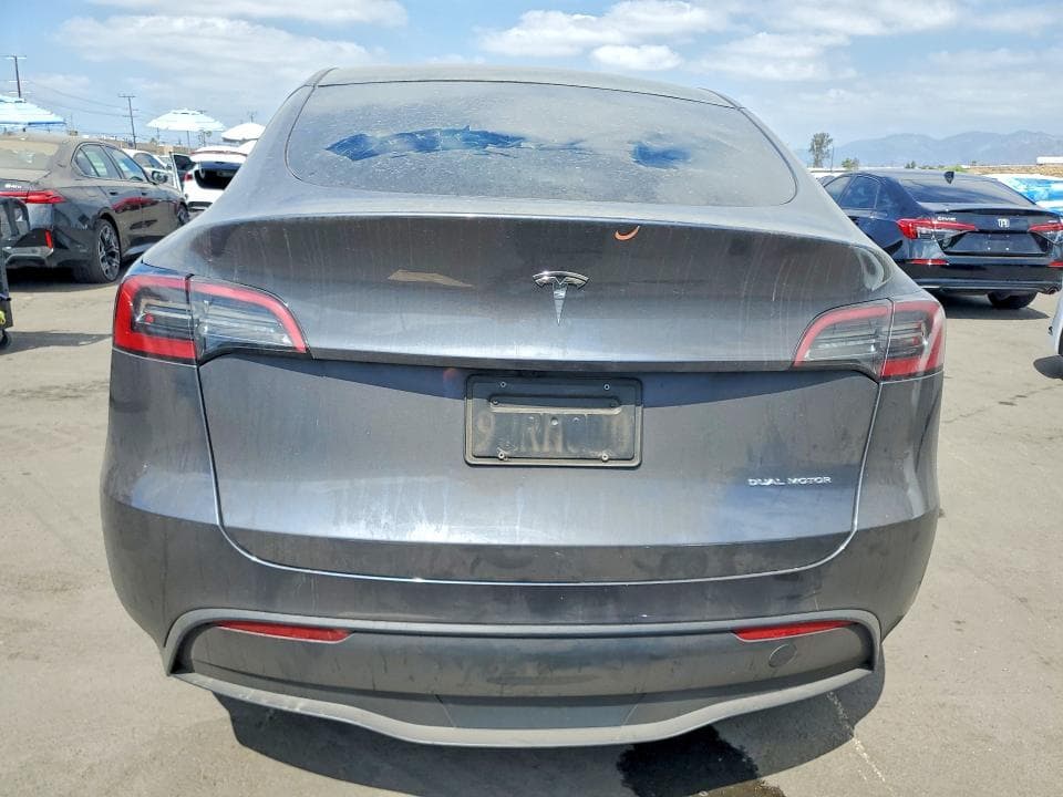 2023 TESLA MODEL Y 6