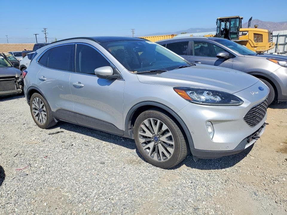 2020 FORD ESCAPE TITANIUM 4