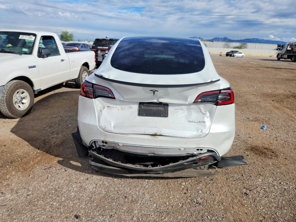 2023 TESLA MODEL Y 6