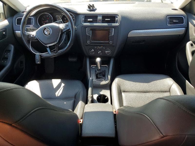 2017 VOLKSWAGEN JETTA SE 8