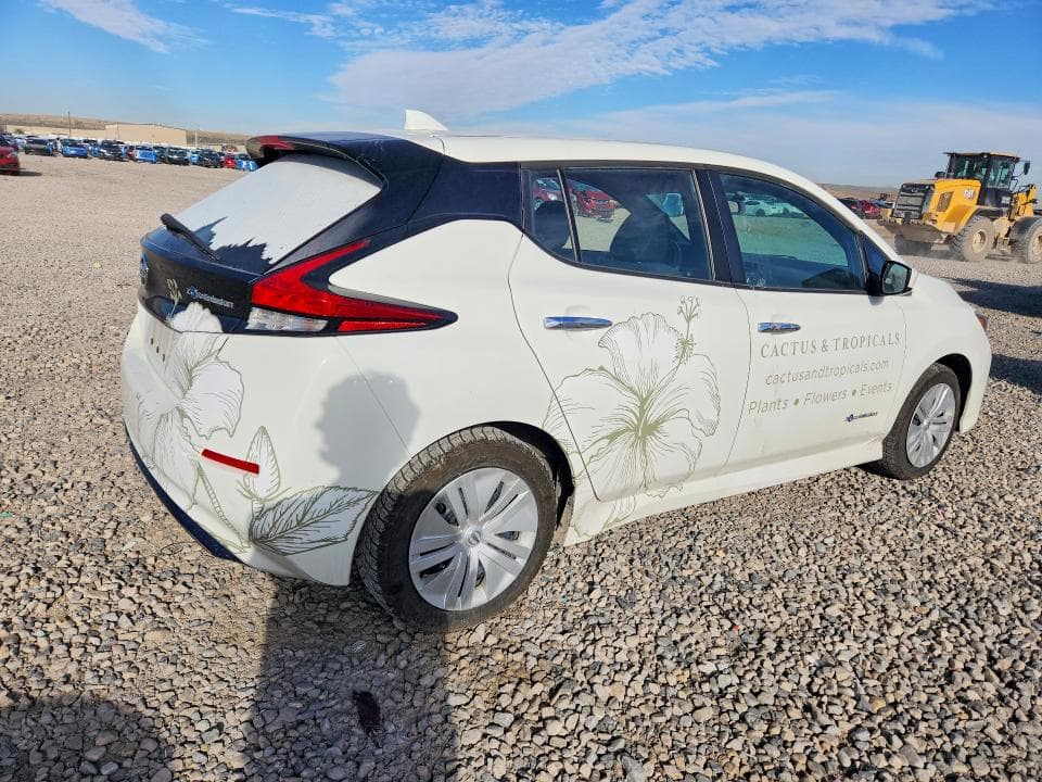 2019 NISSAN LEAF S 3