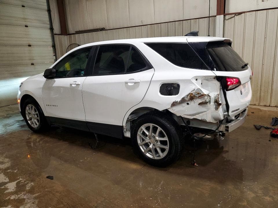 2022 CHEVROLET EQUINOX LS 2