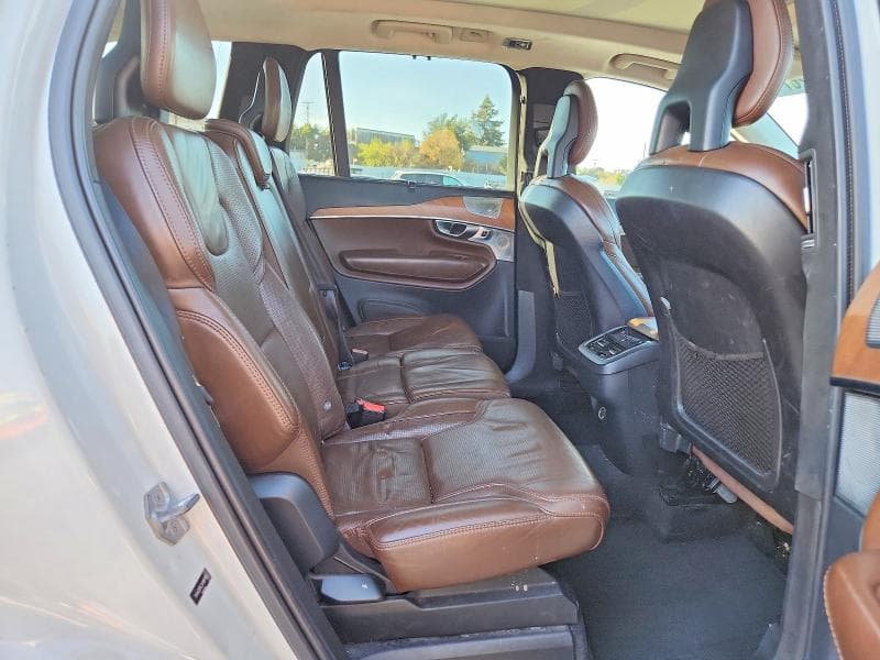 2018 VOLVO XC90 T6 10