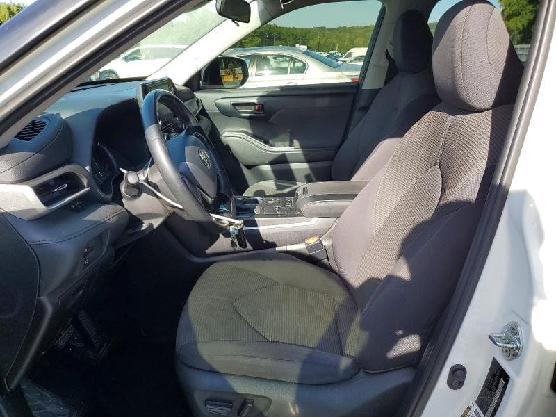 2020 TOYOTA HIGHLANDER HYBRID LE 7