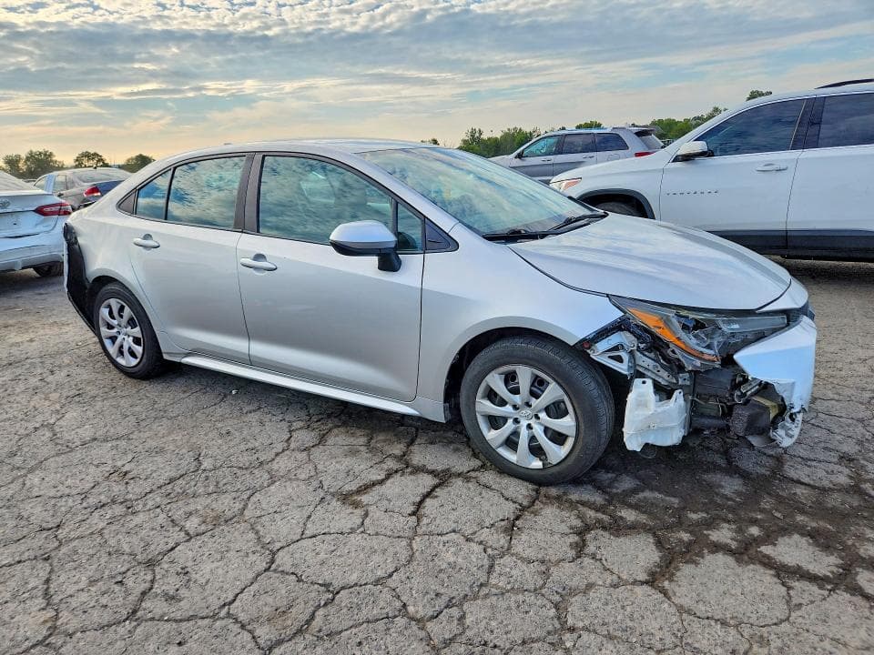 2020 TOYOTA COROLLA LE 4