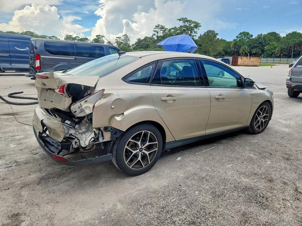 2018 FORD FOCUS SEL 3