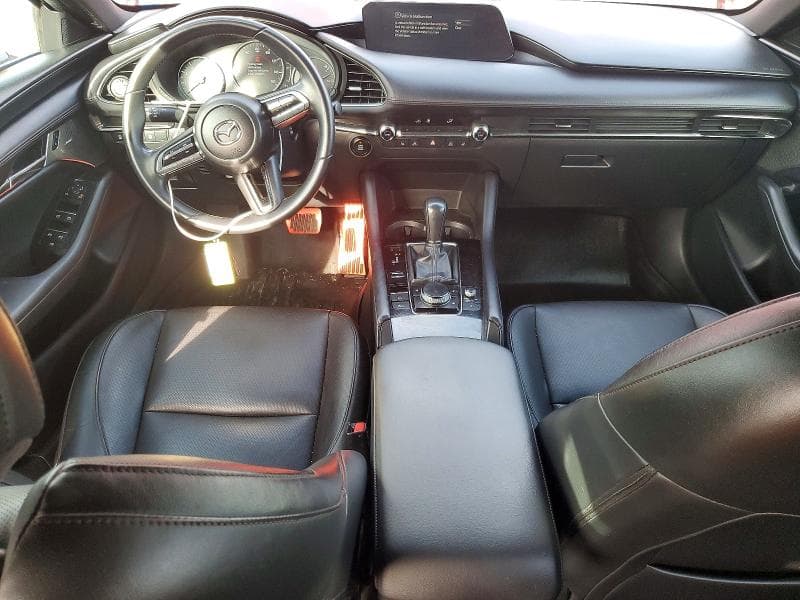 2023 MAZDA 3 PREMIUM 8