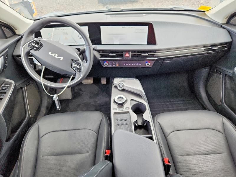 2022 KIA EV6 WIND 8