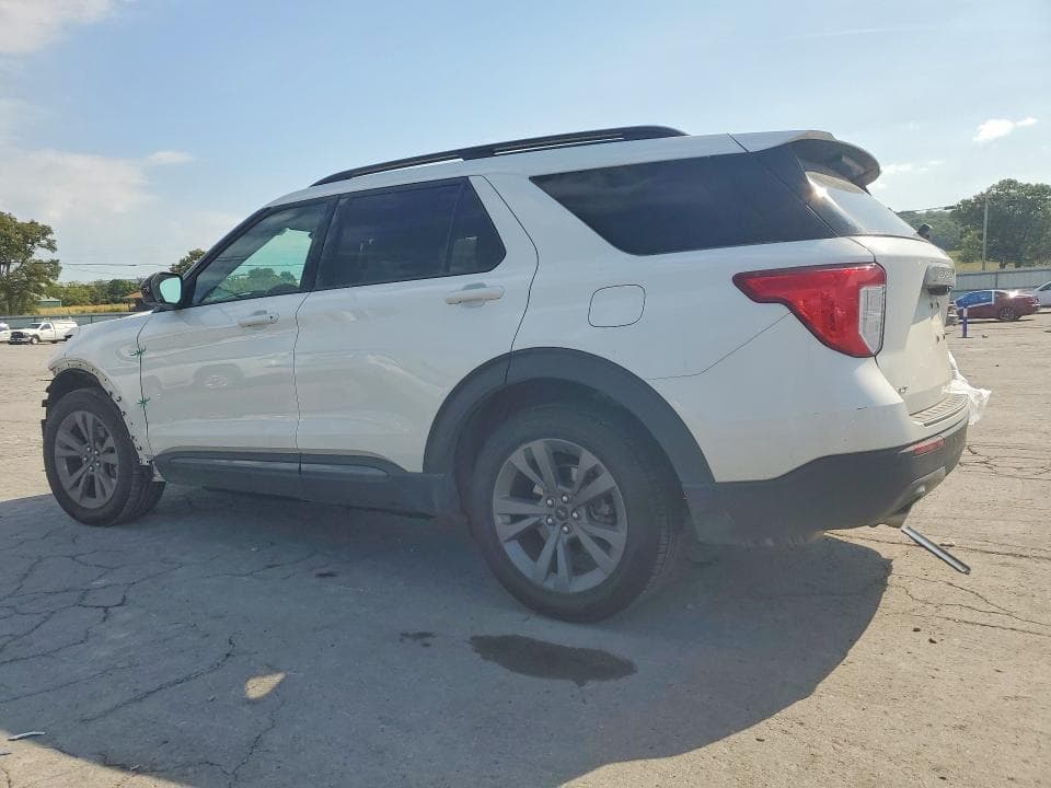 2023 FORD EXPLORER XLT 2