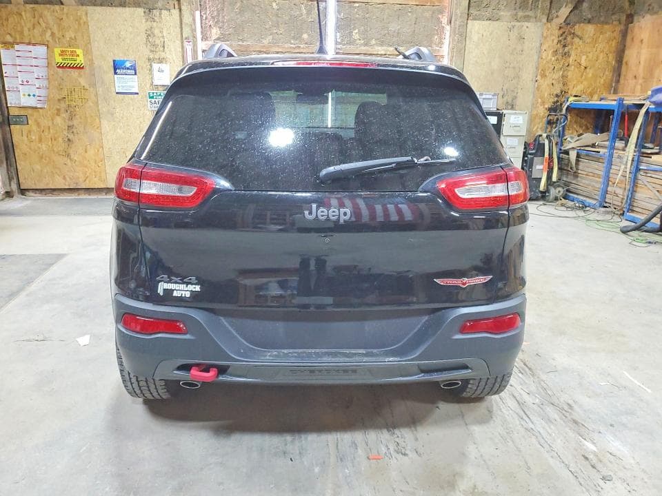 2017 JEEP CHEROKEE TRAILHAWK 6