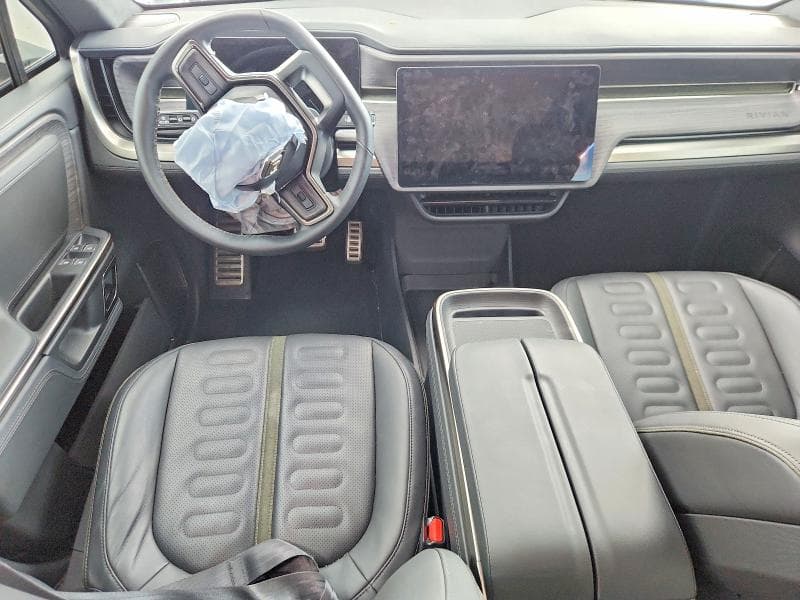 2023 RIVIAN R1S LAUNCH EDITION 8