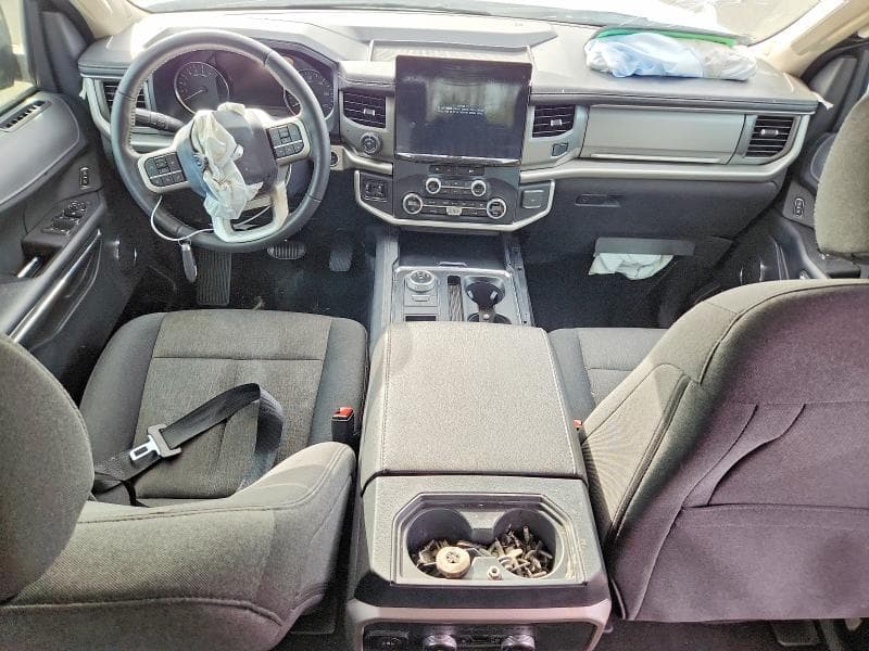 2024 FORD EXPEDITION XLT 8