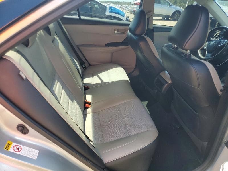 2017 TOYOTA CAMRY SE 10