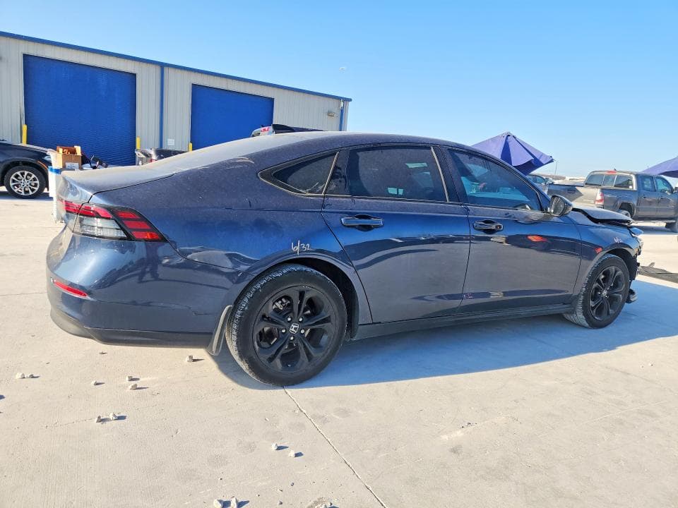 2025 HONDA ACCORD SE 3
