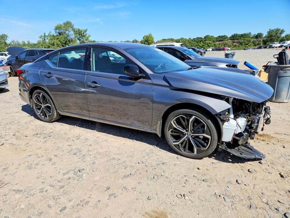2025 NISSAN ALTIMA SR 4