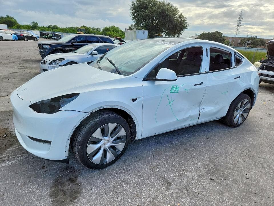 2023 TESLA MODEL Y - 1