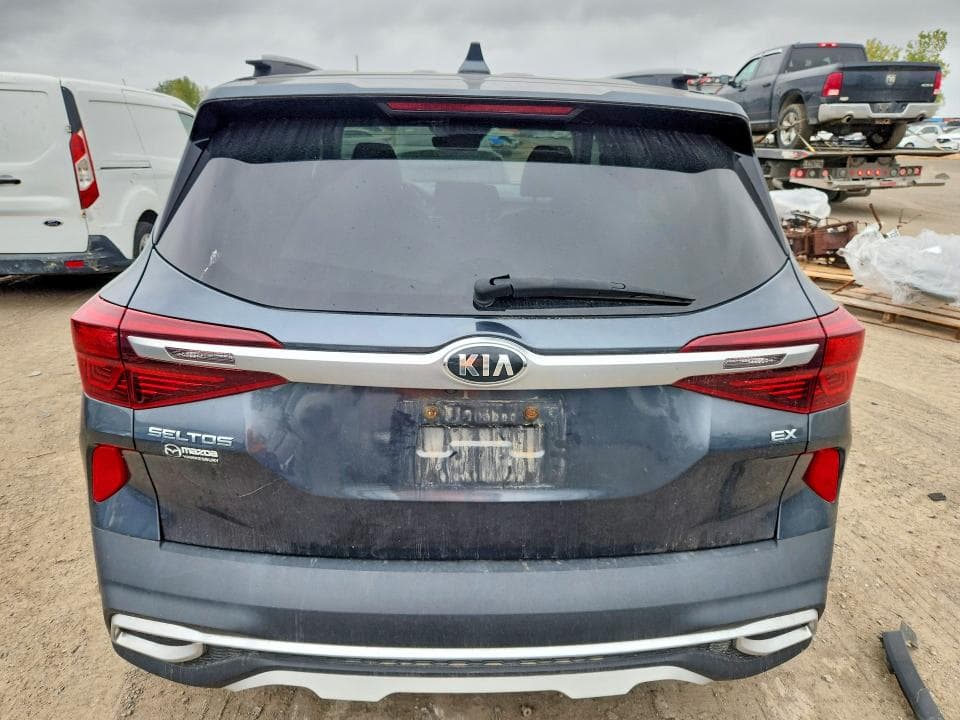 2021 KIA SELTOS EX 6