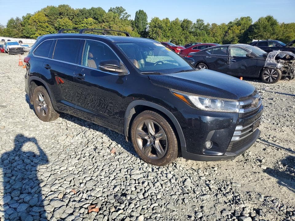 2017 TOYOTA HIGHLANDER LIMITED PLATINUM 4