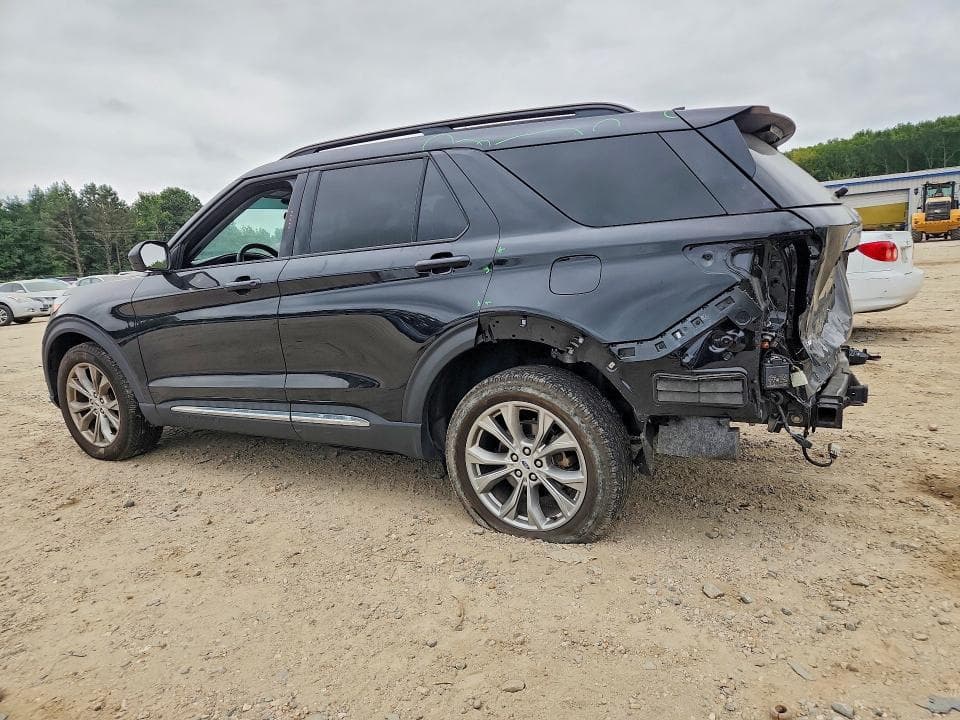 2023 FORD EXPLORER XLT 2