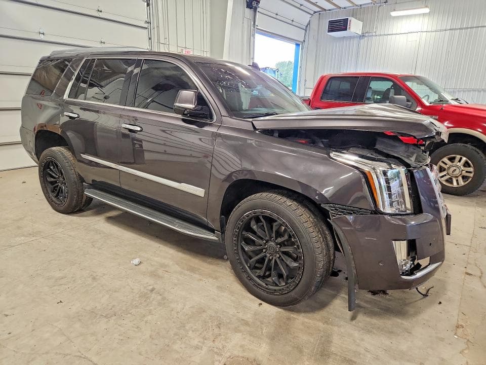 2017 CADILLAC ESCALADE LUXURY 4
